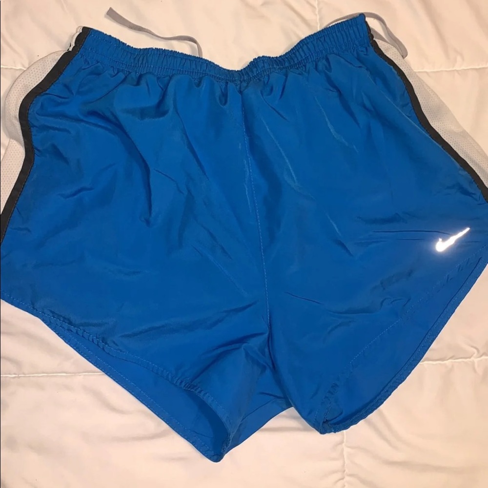 Nike shorts M